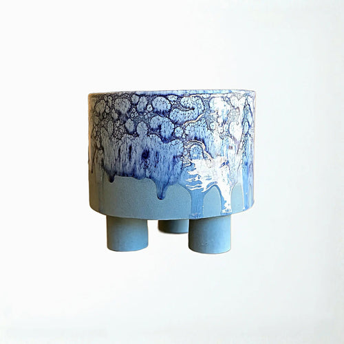 Cache - pot "Ciel d'Orage" en céramique, finition effet bulle et coulures bleues. - asceramique