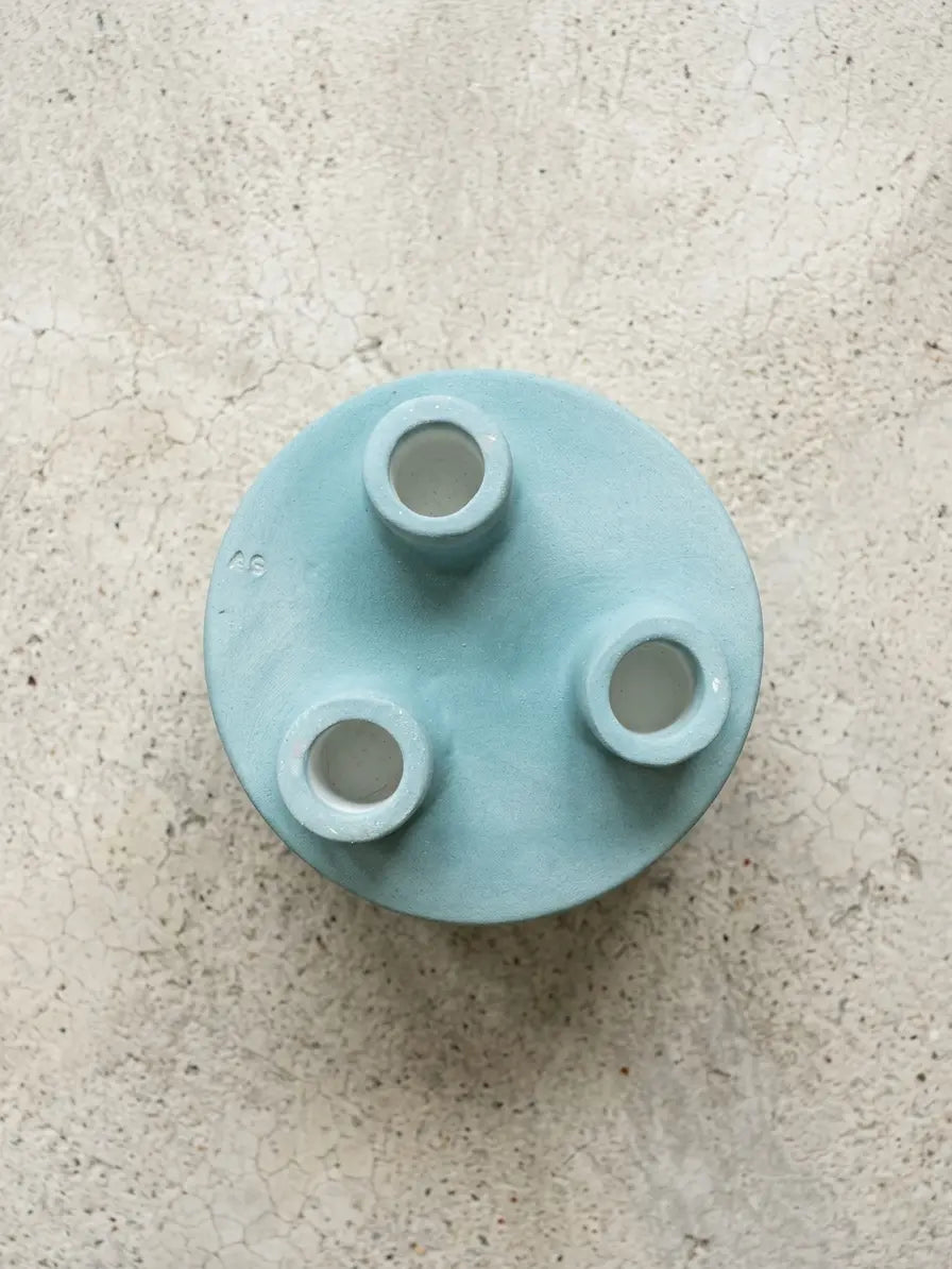 Pot Design Trépied – Bleu Givré et Texture Craquelée - asceramique
