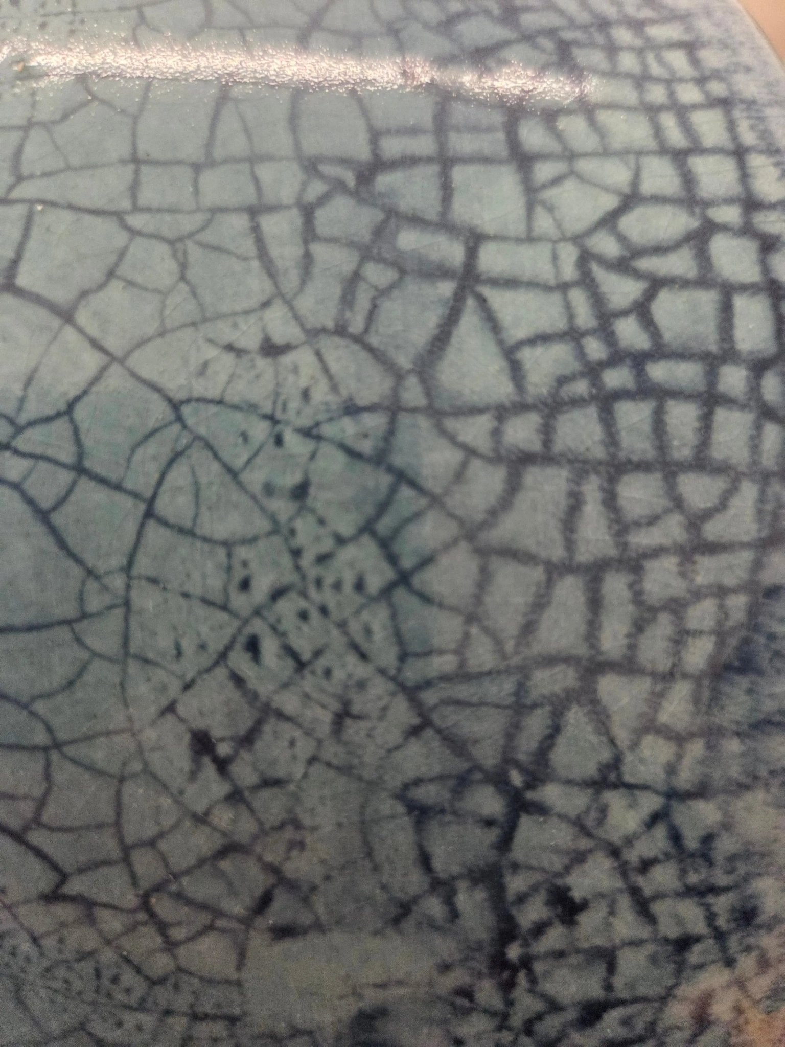 Pot Design Trépied – Bleu Givré et Texture Craquelée - asceramique