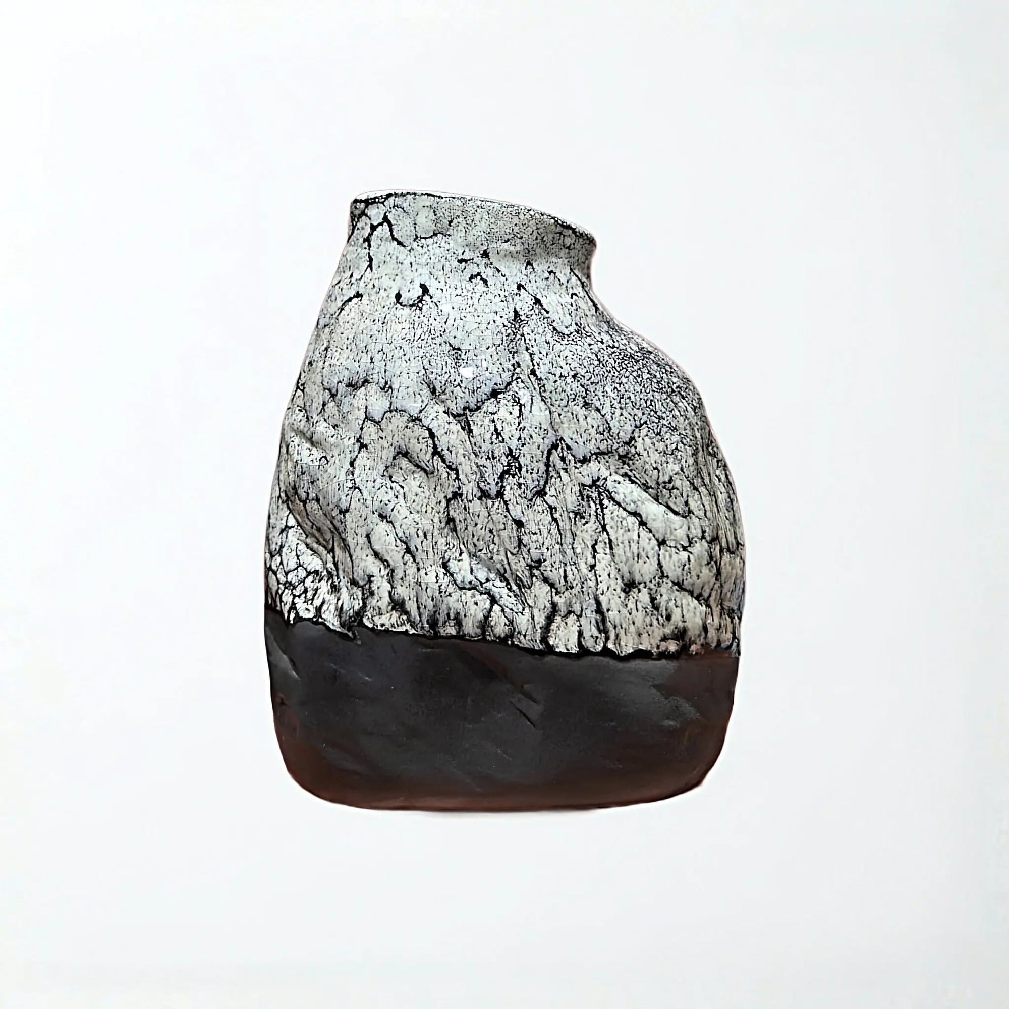 Vase Sculptural Black&White Effet Roche : Pièce Unique - asceramique